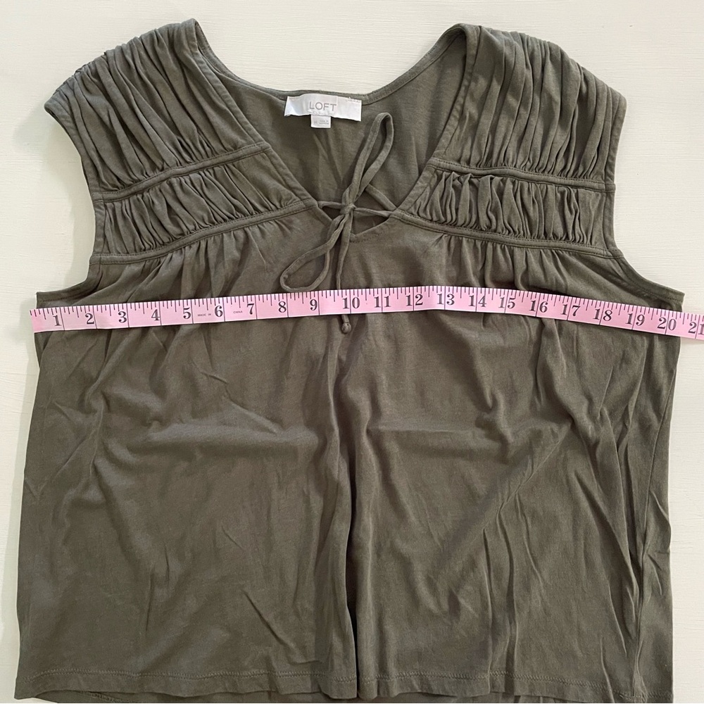 Loft sleeveless Shirt - Picture 5 of 6